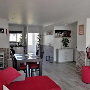 Apartment Albufeirasun, Arrive As A Guest Leave As A Friend., Albufeira